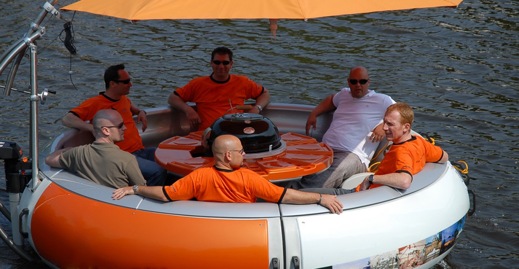 BbqDonut in Limburg mieten und auf der Lahn fahren